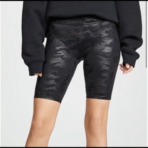 Spanx black camo faux leather bike shorts XS